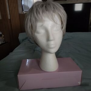 Stylish Gray Wig for Women